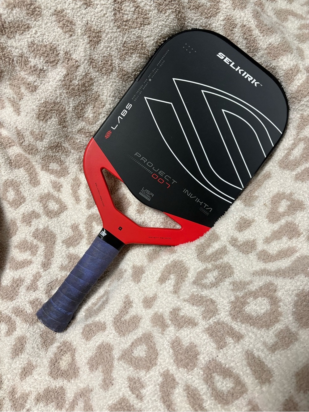 Selkirk Project 007 Pickleball Paddle — Black and Red